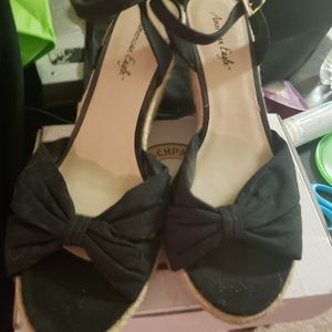 American Eagle heels